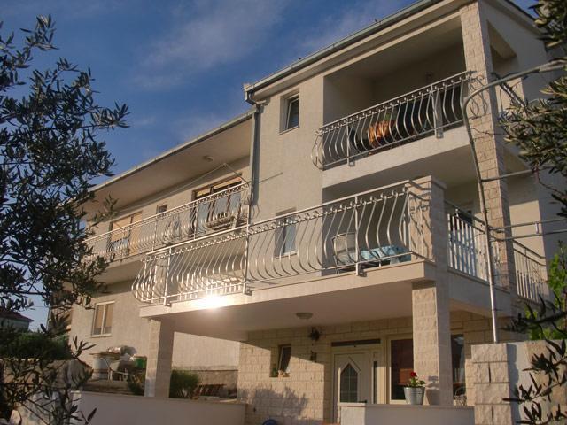 Apartment Marina Slatine Exterior photo